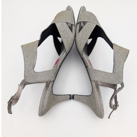 Ros Hommerson Silver Slingback Heels with Kitten Heel - Picture 5 of 13